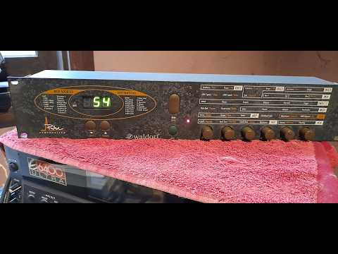 Immagine Waldorf Pulse Rackmount Synthesizer 1995 - Blue - 5