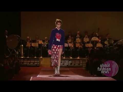Marc Jacobs Spring / Summer 2016 Women's Runway Show Trailer | Global Fashion News