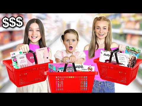 IF IT FITS IN YOUR BASKET, I'LL BUY IT Shopping Challenge! | Family Fizz