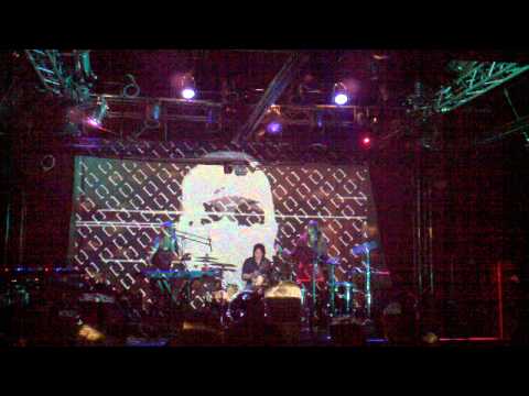 Love Grenades - Shame (Live)