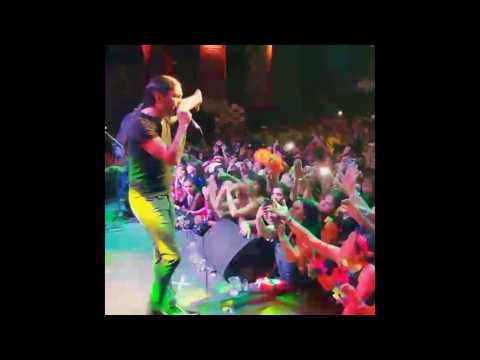 Daniel Agostini  - Pega La vuelta - en vivo - Bolivia