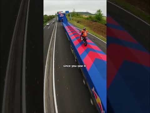 The Angle Everyone’s Talking About 📱