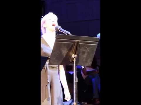 Extrait du musical "CATS". "Memory" Prisca Demarez