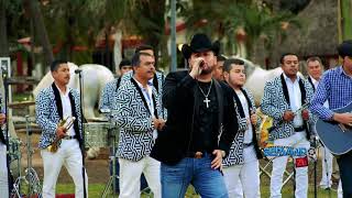 Roberto Tapia Ft. Banda Los Tierra Blanca - Me Prometiste (En Vivo 2018)