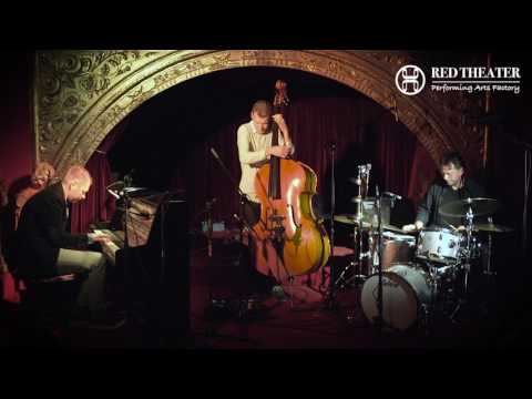 Red Theater: Daniel Karlsson Trio - A Man and His Umbrella & Last Tesoro