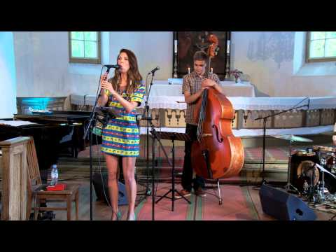 HIIU FOLK 2014 - LAURA REMMEL ja sõbrad