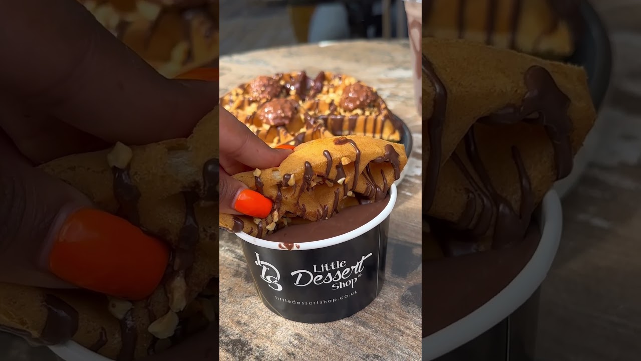 CHOCOLATE SAUCE WITH WAFFLE🤤🤤 #food #dessertheaven #chocolatedessert