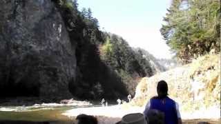 preview picture of video 'Slovakia boat ride - Dunajec River'