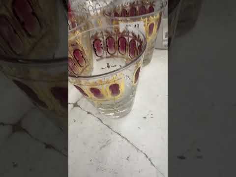 Saver cool vintage MCM glasses