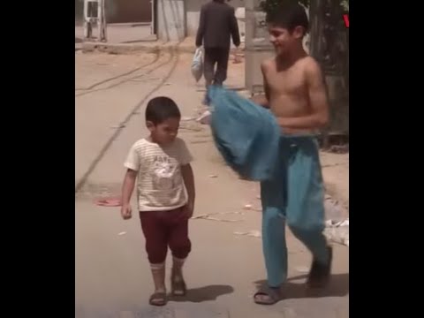 لملذا لم يستقبل تبون الطفل حذيفا إبن مدينة ورڨلة كما إستقبل البز