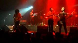 EL BAILE DEL SOBON *los amigos invisibles - en vivo