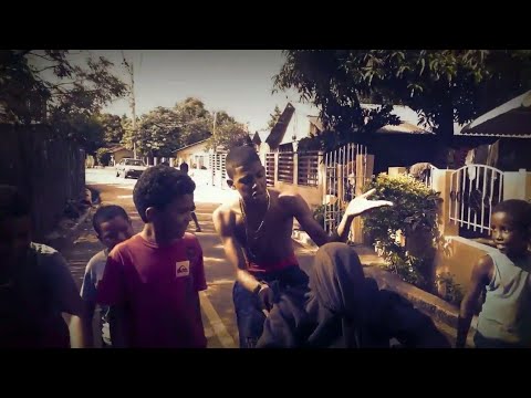 El Oficial -JR Tu no sales Conmigo (Video Oficial) by Bell FILM