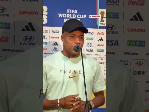 ❤️ Mbappé apporte ton soutien à Didier Deschamps #FIFAWorldCupOnYT #CoupeduMonde