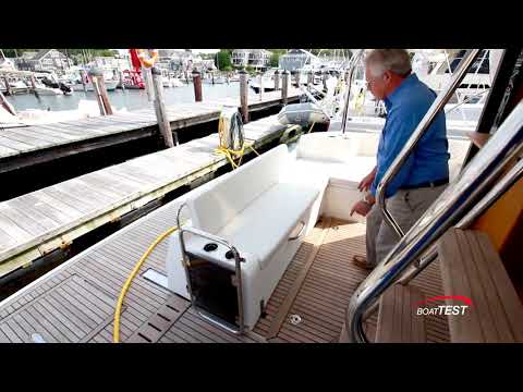 BENETEAU Swift Trawler 41 - Features Review by BoatTest.com