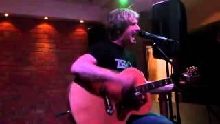 Birmingham acoustic guitarist Loz performs Can't Buy Me Love - Beatles (live cover)