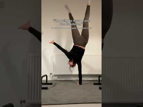 One arm handstand progression (was not expecting this💀) #calisthenics #handstand #gym #calistenia
