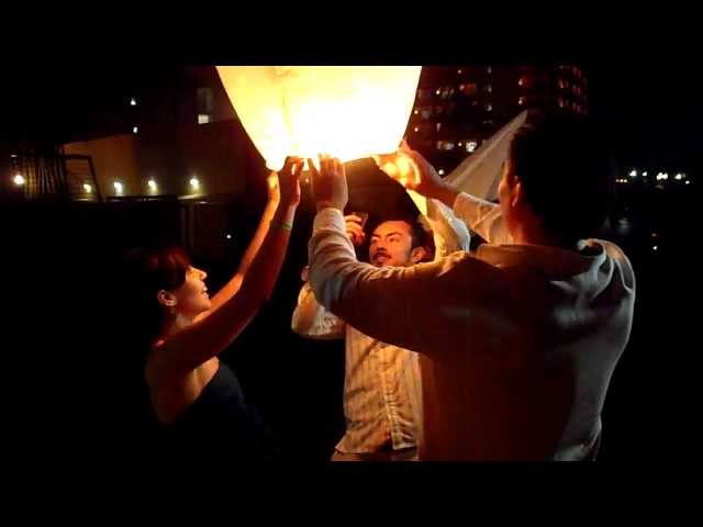 Vídeo relacionado con Llavero de globo aerostático de metal, regalo de cumpleaños para mujer, regalo para novia, hermana, esposa, pequeños regalos para buena novia, recuerdo, regalos para mujeres, regalo para novias