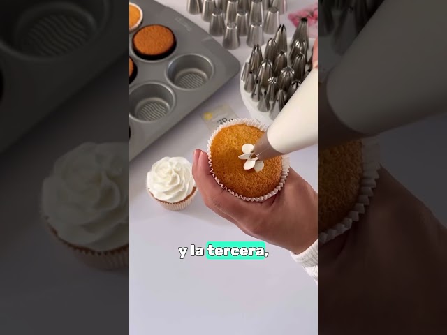Vídeo relacionado con 13 Adornos de Tarta Brillantes Decoración de Tarta de 13 Cumpleaños Palillo de Cupcake de Happy Birthday Hello 13 Official Teenager para Magdalenas Pastel Adolescentes Repostería (Negro)