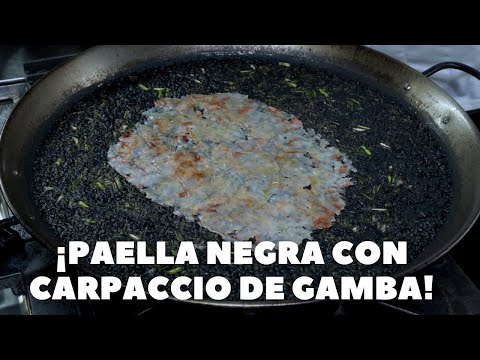 La receta de paella negra que más gusta! Un juego de colores, sabores y texturas que es mágico.