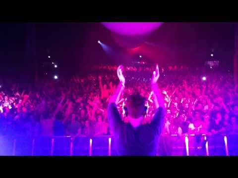 Tim Mason - Size Matters Silent Disco, Creamfields 2011 - Temper Trap - Sweet Disposition