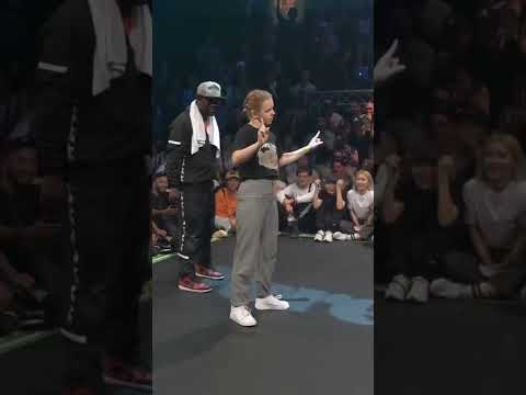 Jaja Vankova's robot and animation freestyle dance round at Summer Dance Forever