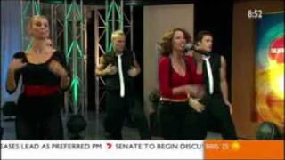 Dannii Minogue - Medley on Sunrise