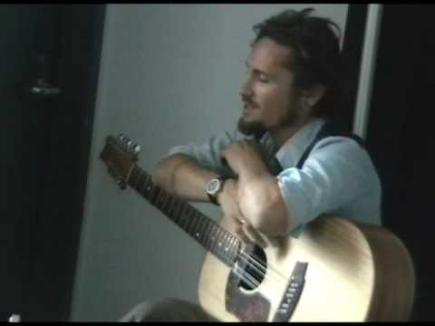 John Butler meets Ocean Comp winners and jams!