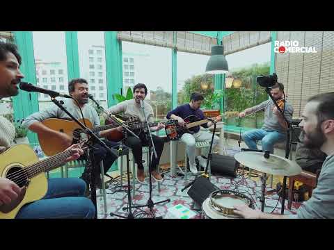 Rádio Comercial | Miguel Araújo e Os Quatro e Meia cantam "Saudade"