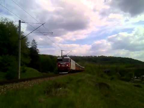 A 1932 Cluj Napoca-Iasi tras de 40-0782-9 cu mecanic de nota 10 ! 9.05.2011