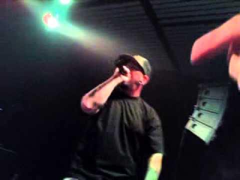 Delinquent Habits in Bucharest - Romania - Kickin' it with Ives Irie at the end !