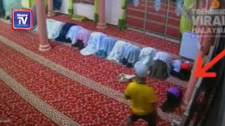 Download lagu Murid perempuan dicabul ketika sujud Solat Subuh di Batang Kali mp3 Download lagu Murid perempuan dicabul ketika sujud Solat Subuh di Batang Kali mp3