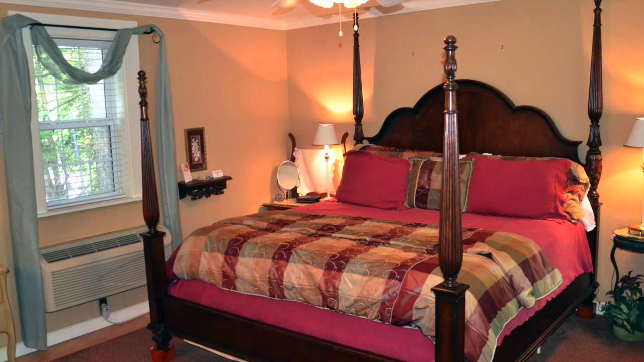 The Garden Walk Bed and Breakfast Inn Lookout Mountain, GA About Us