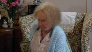 Catherine Tate - Nan - The Mouse