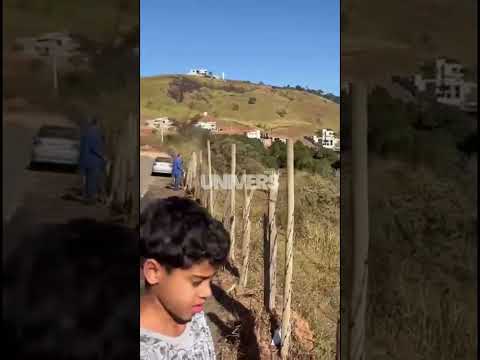 Carro capotou em Minas