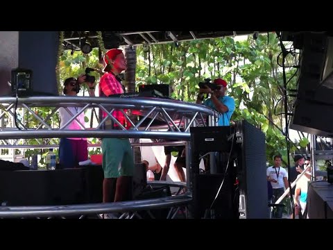 Avicii vs. Lenny Kravitz - Superlove [Premiere @ I ♥ Avicii Pool Party, WMC 2012]