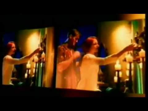 Gloria Estefan - Como Me Duele Perderte (Official Video)