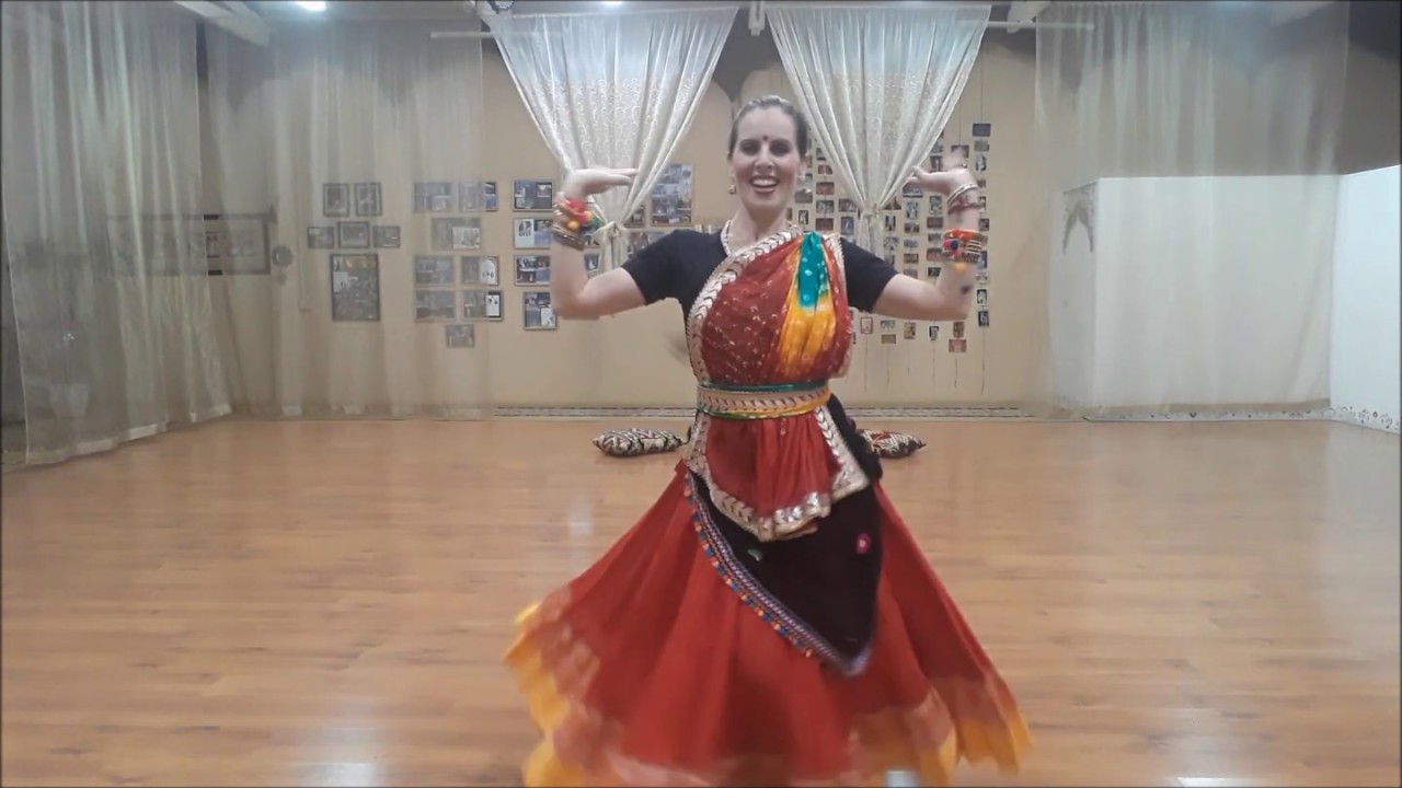 Dança Kalbeliya com Michele Trentin-  Coletivo Dança Cigana Brasil -19/04/2020