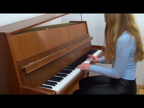 Felicia spielt 'Comptine d'un autre été' von Yann Thiersen (28.11.2020)