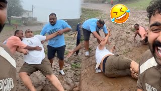 Download lagu Best Arab Friends Pranks 🤣 Videos #115 – Arabs are Very Funny 😂 | Arabic Humor Hub mp3