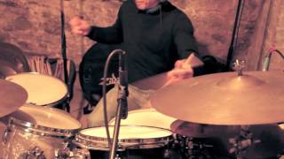 Graham Hawthorne drumming Tears in Vain