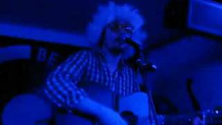 Kid Harpoon &quot;Milkshake&quot; (Kelis cover) @ Be There, Paris 15th november 2009