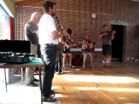 "Tømmermandsdans"  Højby "Skyttes polka"