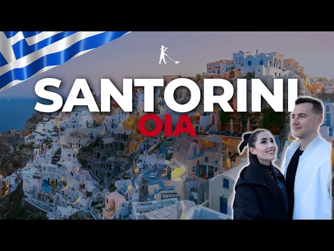 Exploring Oia: A Walking Tour of Santorini's Charming Town