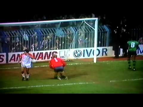 Luton Town 2-2 Arsenal Lge Moss Walsh 2nd Half Short Hlights 6th Nov 1982.MP4