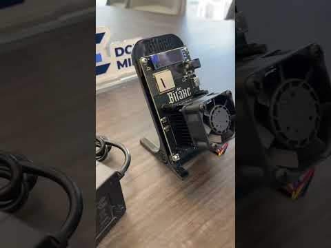 Bitaxe Gamma 601 in black color