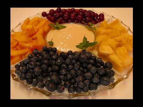 Betty's Fresh Fruit with Dipping Sauce