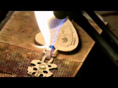 Ganciera di Samugheo realizzata nel Laboratorio Orafo Rocca.