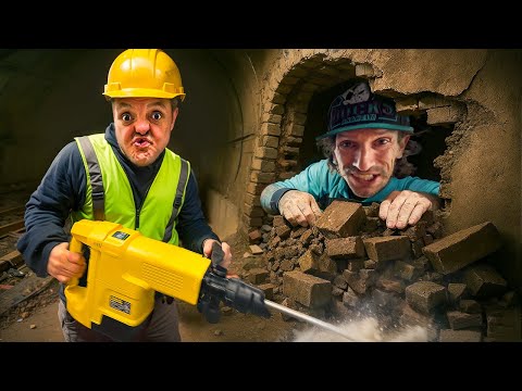 ABANDONED METROSTROI ! OPENED OLD TUNNEL ! (TURN ON THE SUBTITLES !)
