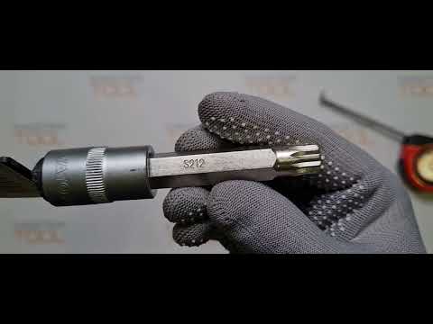 Головка торцевая Spline M12, 1/2", 100 мм YATO (YT-04354) Головка торцевая Spline M12, 1/2", 100 мм YATO (YT-04354)