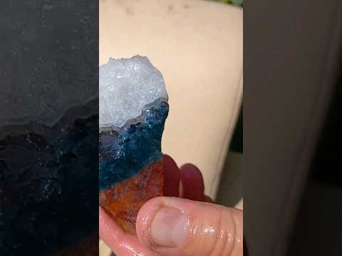 Steinfunde putzen, mit Überraschungen: Russen-Kristall - Farbe passt #kristalle  #minerals #amethyst